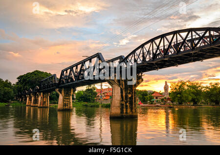 Kanchanaburi (Thailand), die Brücke am River Kwai Stockfoto