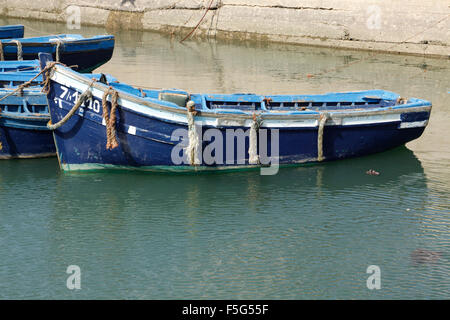Kleinen Fischerboot im Hafen in Essaouira in Marokko Stockfoto