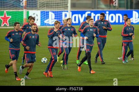 Rom, Italien. 3. November 2015. Leverkusen-Spieler während der Trainingseinheit vor der Fußball-UEFA Champions League-Gruppe E Spiel zwischen AS Rom und Bayer Leverkusen in Rom, Italien, 3. November 2015. Foto: Giuseppe Maffia/Dpa/Alamy Live News Stockfoto