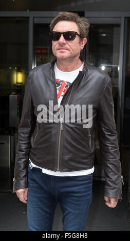 Simon Le Bon im Bild Ankunft am Radio 2 Studio Featuring: Simon Le Bon wo: London, Vereinigtes Königreich bei: 03 Sep 2015 Stockfoto