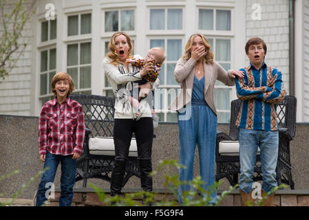 Urlaub 2014 Warner Bros Film mit Leslie Mann halten Baby neben Christina Applegate Stockfoto