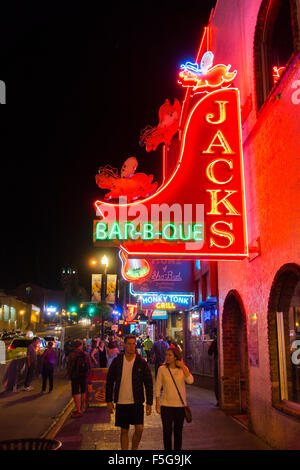 Honky Tonk Zeile in Nashville Tennessee TN Bar neon Stockfoto