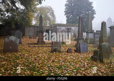 MISTY FRIEDHOF, FRIEDHOF, HADDINGTON, SCHOTTLAND, ST.-MARIEN KIRCHE, EAST LOTHIAN Stockfoto