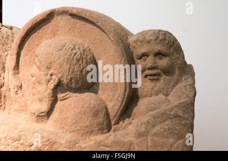 Büste des 'happy Steuermann", Neumagen weinschiffes Skulptur, "neumagener Weinschiff", Landesmuseum Landesmuseum, Trier, Rheinland-Pfalz, Deutschland Stockfoto