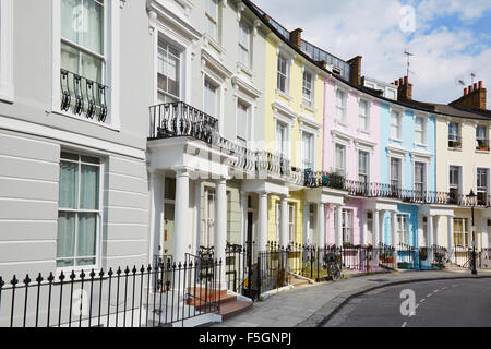 Reihe von bunten London Häuser in Primrose hill Stockfoto