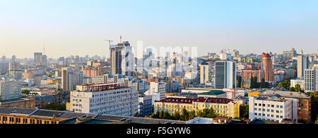 Weiten Panoramablick von Kiew bei Sonnenuntergang. Ukraine Stockfoto