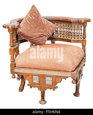 Alte Vintage Antik Holzsitz isoliert auf weißem Hintergrund. Datei enthält einen Beschneidungspfad. Stockfoto