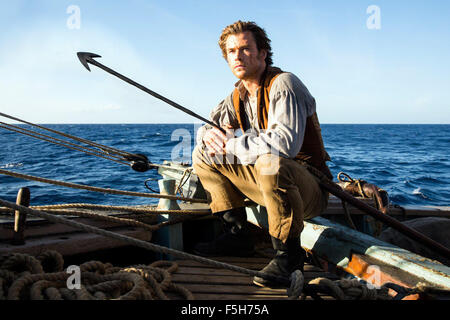 Im Herzen des Meeres ist ein bevorstehende 2015 historische Abenteuer Drama Thriller Film basiert auf Nathaniel Philbricks 2000 Nichterfindung Buch mit dem gleichen Namen, über den Untergang der amerikanischen Walfangschiff Essex im Jahr 1820.  Dieses Foto ist nur zu redaktionellen Zwecken und unterliegen dem Copyright von der Filmgesellschaft und/oder der Fotograf von dem Film oder der Firma zugeordnet und kann nur durch Veröffentlichungen im Zusammenhang mit der Förderung der oben genannten Film reproduziert werden. Eine obligatorische Gutschrift auf die Filmgesellschaft ist erforderlich. Der Fotograf sollte auch angerechnet werden, wenn bekannt. Stockfoto