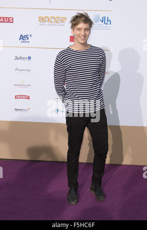 Deutscher Radiopreis 2015 (German Radio Award 2015) im Schuppen 52.  Mitwirkende: Georg Ezra wo: Hamburg, Deutschland bei: 03 Sep 2015 Stockfoto