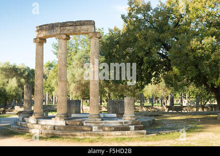 Griechenland Olympia, antiken Ruinen von den wichtigen Philippeion in Olympia, der Geburtsstätte der Olympischen Spiele - UNESCO Welt Kulturerbe s Stockfoto