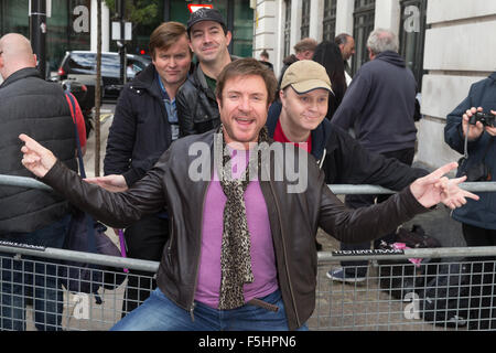 Simon Le Bon im Bild Ankunft am Radio 2 Studio Featuring: Simon Le Bon wo: London, Vereinigtes Königreich bei: 04 Sep 2015 Stockfoto