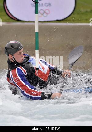 Waltham Cross, Herts, UK. 4. November 2015. Joe Clarke (Mens K!). TeamGB Kanu-Team-Ankündigung für Rio 2016. Lee Valley White Water Centre. Waltham Cross. Hertfordshire. England. VEREINIGTES KÖNIGREICH. 11.04.2015. Bildnachweis: Sport In Bilder/Alamy Live-Nachrichten Stockfoto