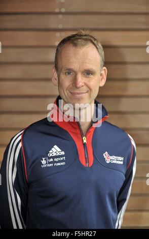 Waltham Cross, Herts, UK. 4. November 2015. Paul Ratcliffe (Trainer) TeamGB Kanu Team Ankündigung für Rio 2016. Lee Valley White Water Centre. Waltham Cross. Hertfordshire. England. VEREINIGTES KÖNIGREICH. 11.04.2015. Bildnachweis: Sport In Bilder/Alamy Live-Nachrichten Stockfoto