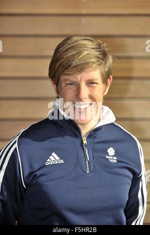 Waltham Cross, Herts, UK. 4. November 2015. Fiona Pennie (Damen K1). TeamGB Kanu-Team-Ankündigung für Rio 2016. Lee Valley White Water Centre. Waltham Cross. Hertfordshire. England. VEREINIGTES KÖNIGREICH. 11.04.2015. Bildnachweis: Sport In Bilder/Alamy Live-Nachrichten Stockfoto