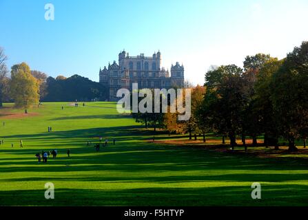 Eine Herbst-Szene im Wollaton Park Nottingham England UK Stockfoto