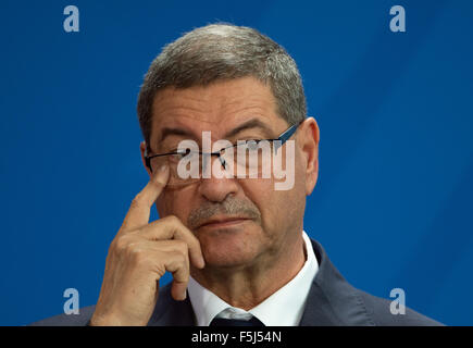 Berlin, Deutschland. 5. November 2015. Bundeskanzlerin Angela Merkel (nicht abgebildet) und tunesischen Premierminister Habib Essid geben eine Pressekonferenz im Kanzleramt in Berlin, Deutschland, 5. November 2015. Foto: SOEREN STACHE/Dpa/Alamy Live News Stockfoto