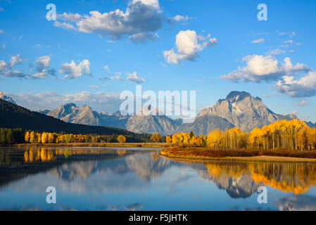 Mount Moran und Teton Range von Oxbow Bend, Snake River im Morgengrauen, Grand-Teton-Nationalpark, Wyoming, USA Stockfoto