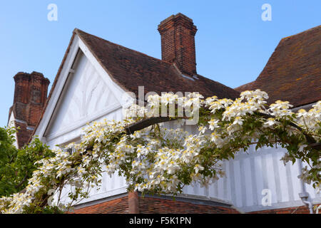 Floral Bogen in Lavenham, Suffolk Stockfoto