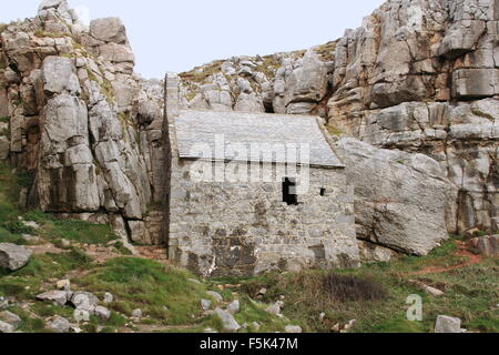 St. Govan Kapelle, in der Nähe von Bosherston, Pembrokeshire, Dyfed, Wales, Großbritannien, Deutschland, UK, Europa Stockfoto
