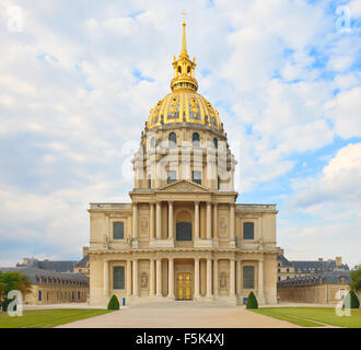 Les Invalides, Paris, Frankreich, Europa. Dieses französische Wahrzeichen ist berühmt für Napoleon Bonaparte Grablege. In diesem Bild Detail o Stockfoto