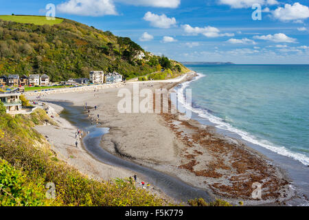 Mit Blick auf Seaton ein Dorf und Strand an der Küste von Cornwall, England, Vereinigtes Königreich, Europa Stockfoto