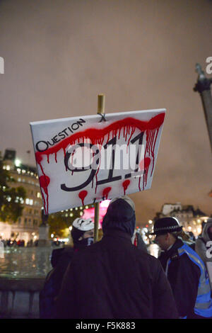 Westminster, London, UK 5. November 2015. Million Maske März.  Demonstranten antikapitalistischen Protest in Westminster. Stockfoto