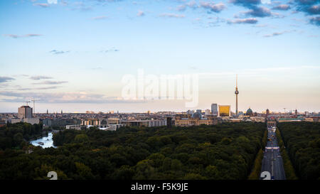 Berlin-Panorama von der Sieg-Statue (Siegessäule) Stockfoto