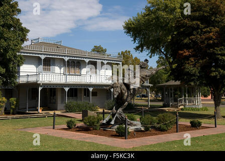 Commotion Statue Old Town Museum Elk City Oklahoma USA Stockfoto