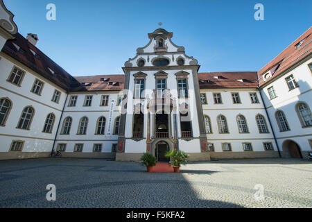 Der Hof des Heritage Museum und Bestandteil der Benediktiner Kloster St. Mang in Füssen, Deutschland Stockfoto