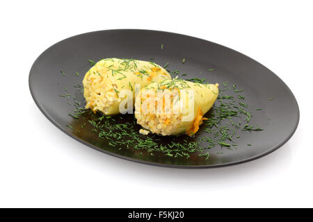 Gefüllte Paprika mit Huhn und Reis Stockfoto