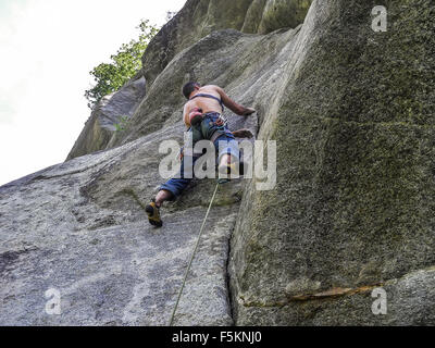 Italien Piemont Val Formazza Klettern, Falesia di Cadarese Stockfoto