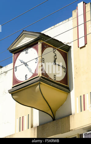 Uhr auf Art-Deco-Gebäude, Lismore, nördlichen New South Wales, Australien Stockfoto