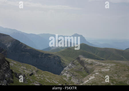 Ansicht von Torzal de Bassones, Ordesa y Monte Perdido Nationalpark, Pyrenäen, Spanien. Stockfoto