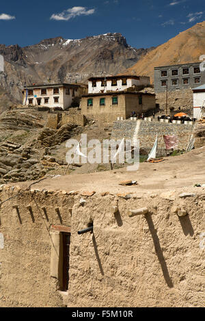 Himachal Pradesh, Indien, Kibber, hoch gelegenen Dorf, Spiti Valley gebaut traditionell flach gedeckte Häuser Stockfoto