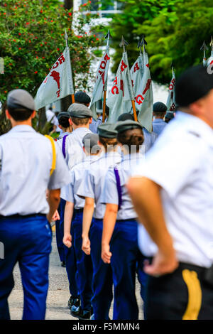 Sarasota High School ROTC jüngstere Söhne nehmen Sie Teil an der Sarasota FL Memorial Day parade Stockfoto