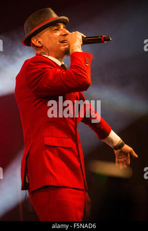 Fontaneto d'Agogna Italien. Die italienischen Rapper und Pop-Sängerin führt Alessandro Aleotti besser bekannt als J-AX auf der Bühne live Phänomen während der "Il Bello Di Essere Brutti Tour" Stockfoto