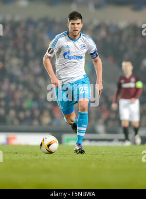 Prag, Tschechische Republik. 5. November 2015. Klaas-Jan Huntelaar von Schalke in der Europa League Gruppe K-Fußballspiel zwischen Sparta Prag und FC Schalke 04 im Letná-Stadion in Prag, Tschechische Republik, 5. November 2015. Foto: Thomas Eisenhuth/Dpa/Alamy Live News Stockfoto