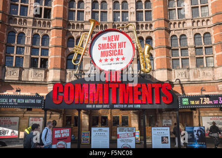 Die Verpflichtungen zeigen im Schlosstheater Cambridge Circus London Stockfoto