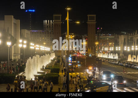 Schloss von Montjuic. Barcelona Palau Nacional, beleuchtet, beleuchtet für Montjuic Magic Fountain, Barcelona, Katalonien, Spanien, Stockfoto