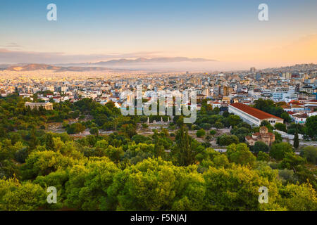 Blick auf Agora und Athen vom Areopag Hügel. Stockfoto