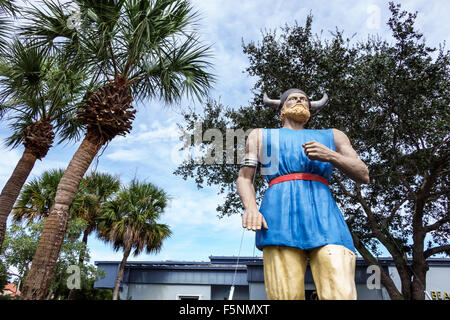Jensen Beach Florida, Grundschule, riesiger Wikinger, Jenguard Maskottchen, Fiberglas-Statue, Besucher reisen Reise touristischer Tourismus Wahrzeichen Stockfoto