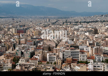 Athen ist mit fast 3 Millionen Einwohnern die Hauptstadt und größte Stadt Griechenlands. Die sehr alte Stadt boomt nach wie vor. Stockfoto