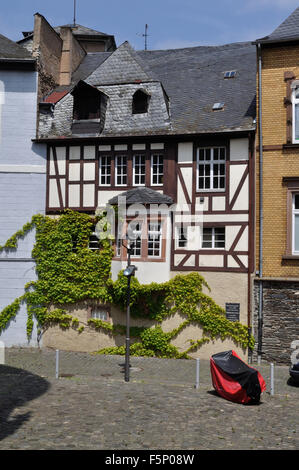 Ein Fachwerk-Gebäude in Traben-Trarbach, Deutschland. Stockfoto