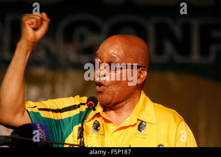 PIETERMARITZBURG - 7. November 2015 - südafrikanischen Präsidenten Jacob Zuma befasst sich die Delegierten des regierenden African National Congress, der Partei KwaZulu-Natal Provinz elektiven verfolgen. Bild: Giordano Stolley Stockfoto