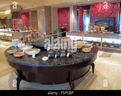 Frühstücksbuffet im the St. Regis Hotel, Peking, CN Stockfoto