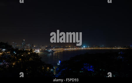 Ein Bild von Marine Drive in Mumbai, im Volksmund bekannt als die Halskette der Königin Stockfoto