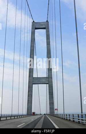 Der große Belt Fixed-Link (Storebæltsforbindelsen) zwischen den dänischen Inseln Seeland und Fünen von Korsør, Dänemark gesehen. Stockfoto