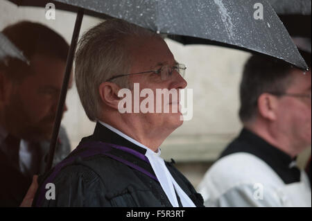 Belfast, UK. 8. November 2015. Moderator der Presbyterian Church of Ireland sehr Reverend Dr. S Carson. Bildnachweis: Bonzo/Alamy Live-Nachrichten Stockfoto