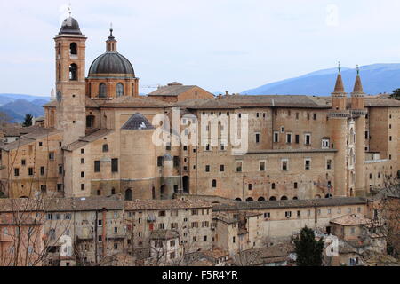 Panoramablick von Urbino, Italien Stockfoto