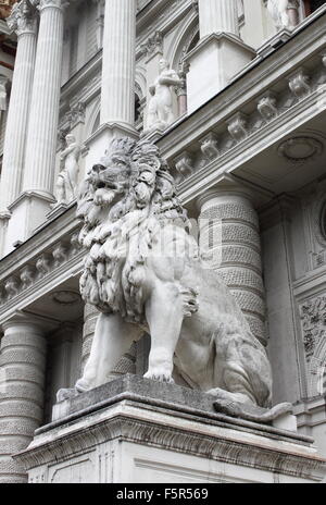Marmor Löwenstatue in Wien, Österreich Stockfoto